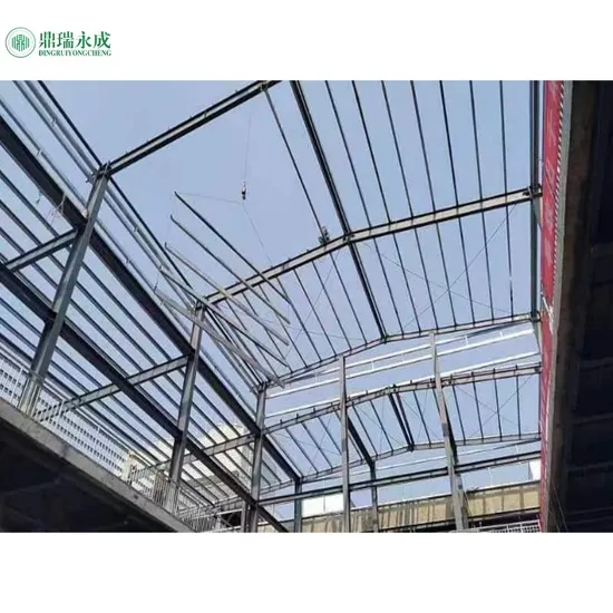 Telaio a portale per fabbrica industriale in metallo, struttura in acciaio leggero saldato e zincato